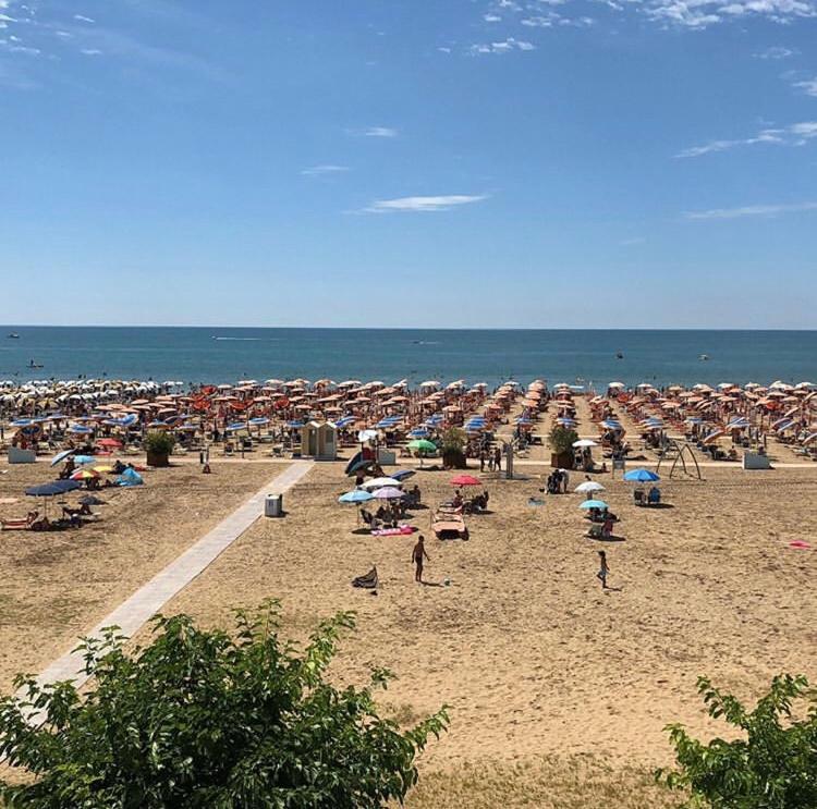 Hotel Karibe Bibione Exterior photo